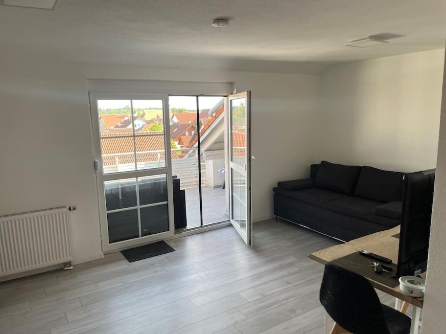 Kirchdorf Lounge - Komplette Moderne Ferienwohnung Mit Parkplatz Unteropfingen Exterior foto