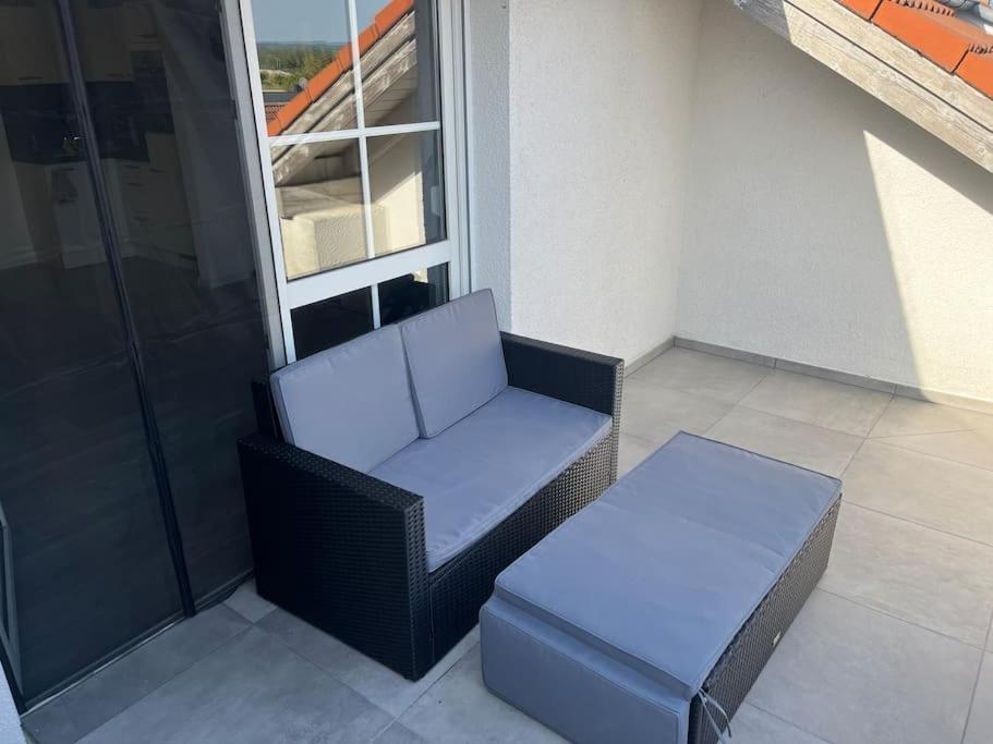 Kirchdorf Lounge - Komplette Moderne Ferienwohnung Mit Parkplatz Unteropfingen Exterior foto